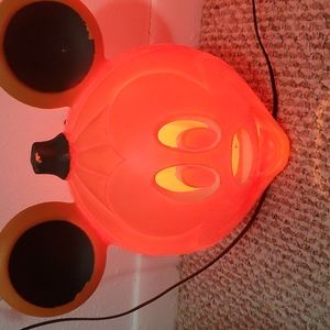 Mickey and Minnie Halloween light up pumpkins